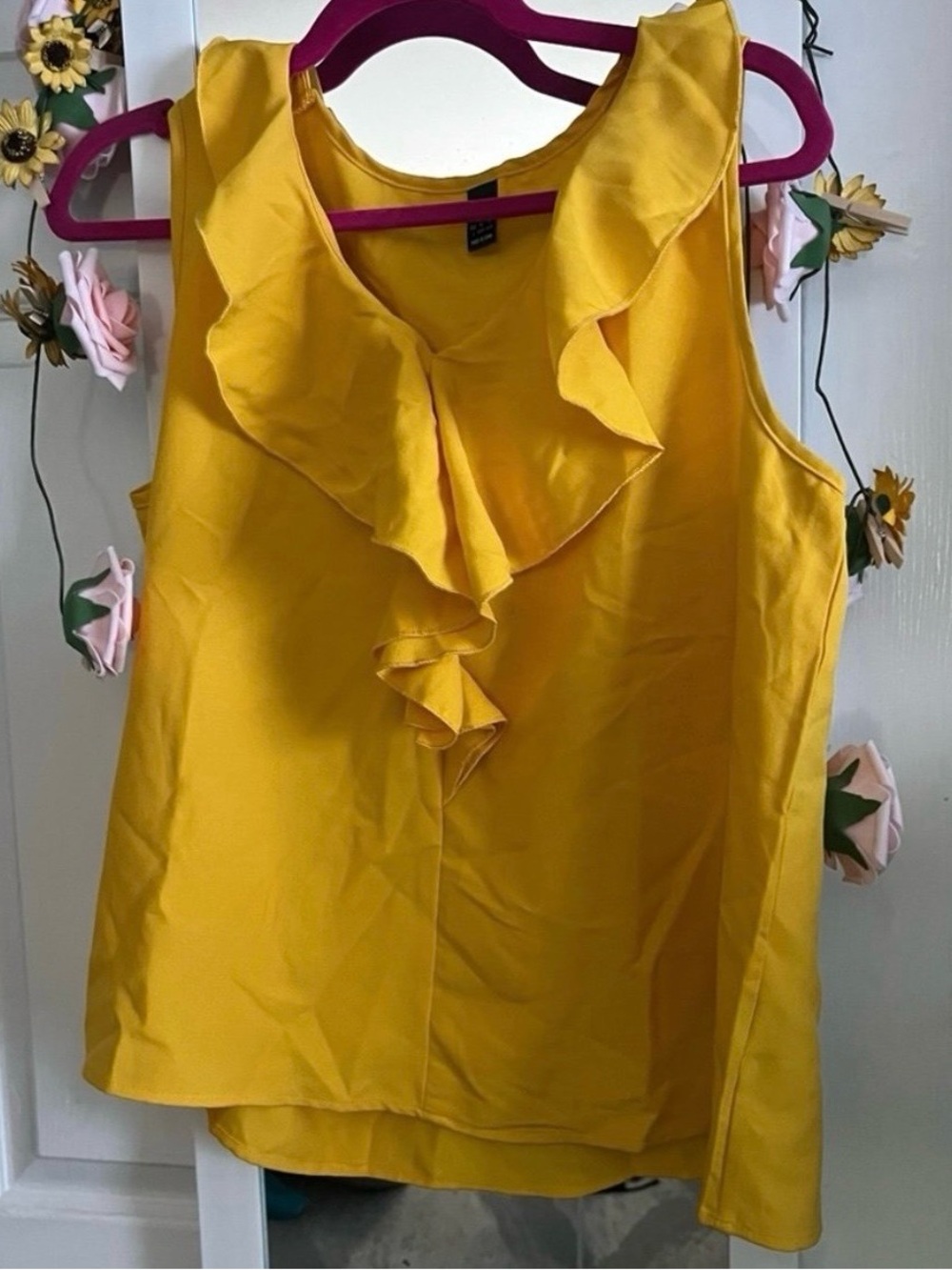 Ruffled Tank Top - Picture 3 of 6